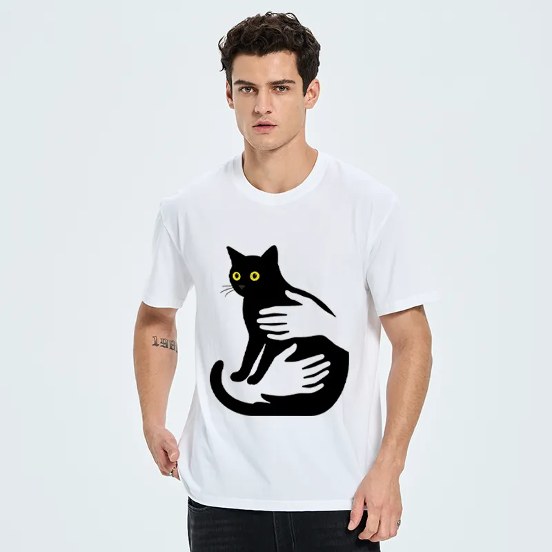 Tokyo-Tiger Hug A Black Cat Classic T-Shirt