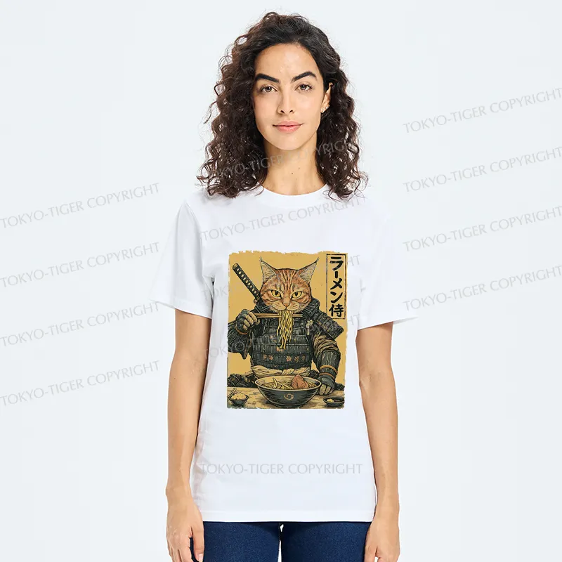 Tokyo-Tiger Cat General Eating Ramen Classic T-Shirt