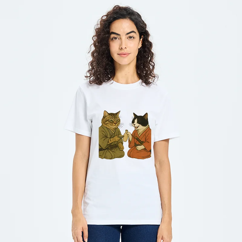Tokyo-Tiger Cat Tasting Sake Classic T-Shirt