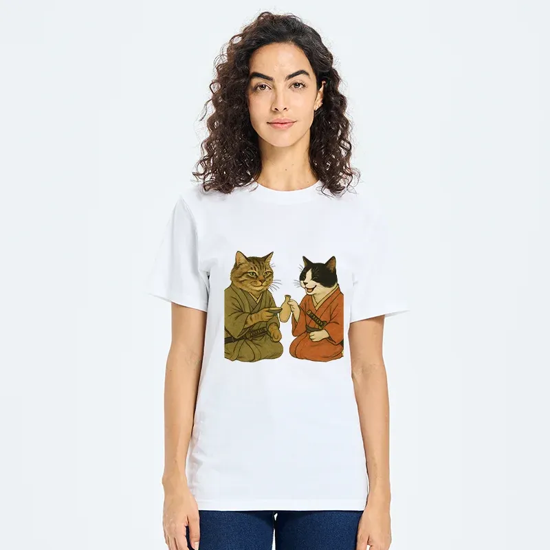 Tokyo-Tiger Cat Tasting Sake Classic T-Shirt