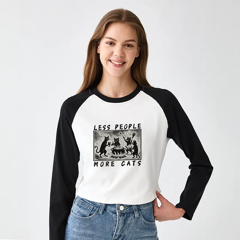 Tokyo-Tiger Cat Sacrifice Ceremony Women's Crop Raglan T-Shirt