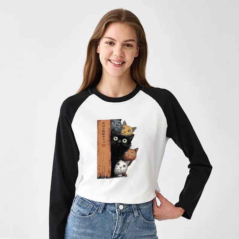Tokyo-Tiger Five Cats Are Watching You Women's Crop Raglan T-Shirt
