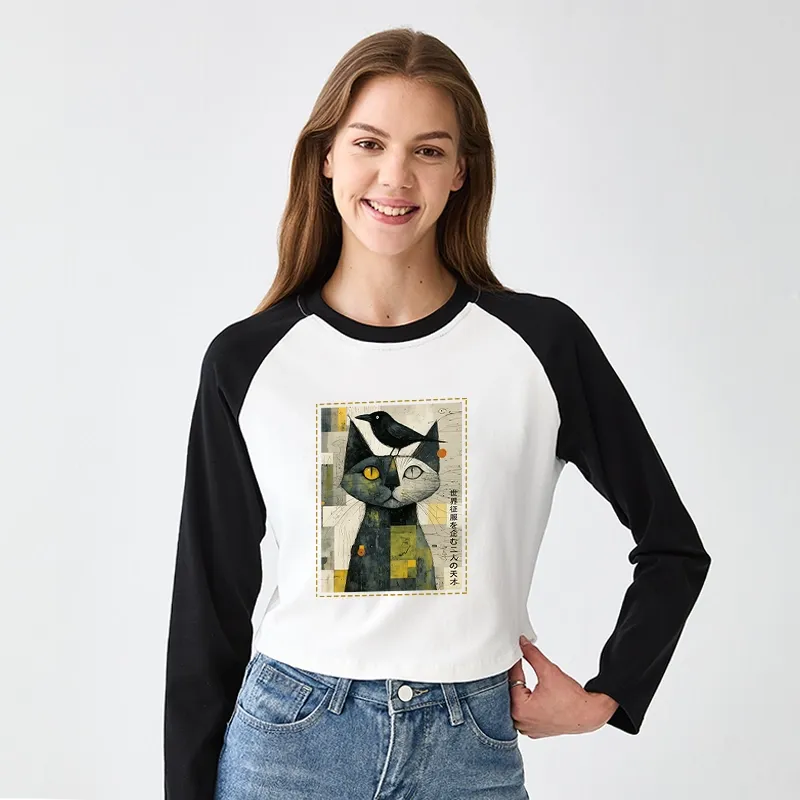 Tokyo-Tiger The Cat And The Crow Are Planning To Rule The World Women's Crop Raglan T-Shirt