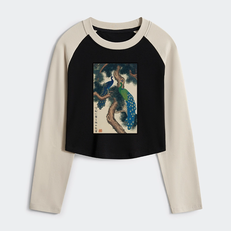 Tokyo-Tiger Peacocks in Snowy Pines Women's Crop Raglan T-Shirt
