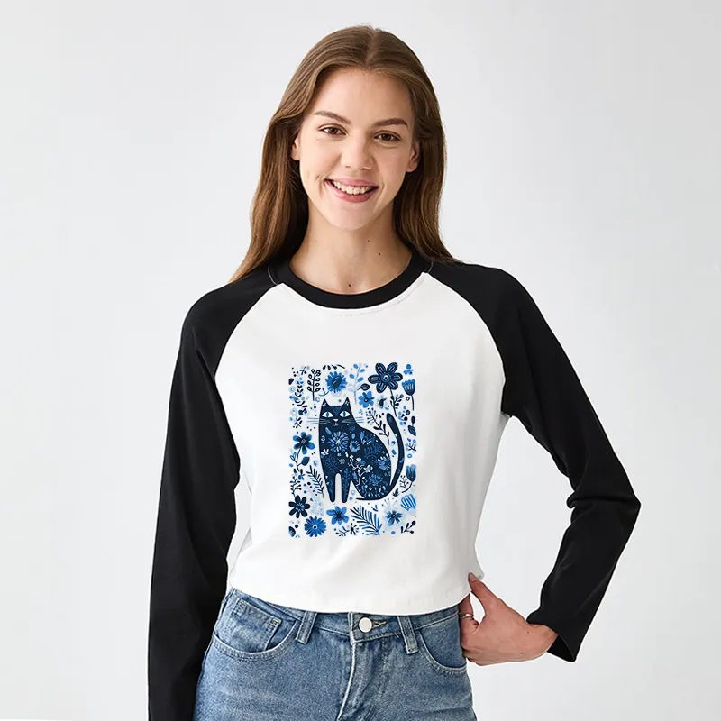 Tokyo-Tiger A Cat Among Flowers Women's Crop Raglan T-Shirt