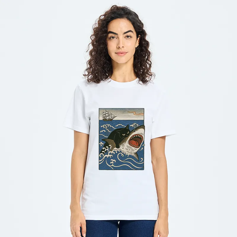 Tokyo-Tiger Cat Hunting Shark Classic T-Shirt