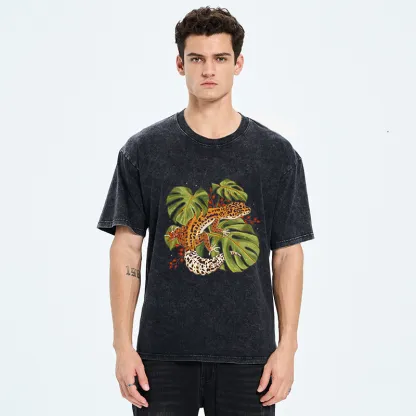 Tokyo-Tiger Geckos And Monstera Plants Washed T-Shirt