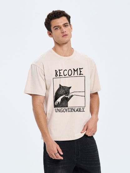 Tokyo-Tiger Cat Biting Arm Washed T-Shirt