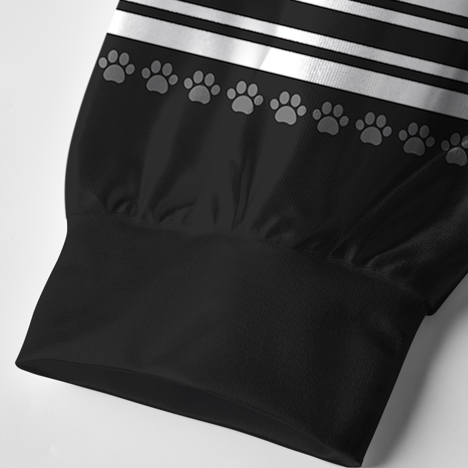 Tokyo-Tiger The Cat Is Watching Today Paneled Long Sleeve Jersey
