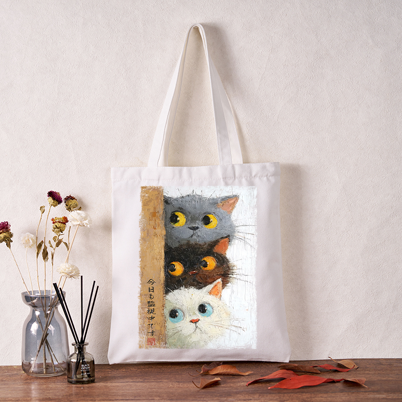 Tokyo-Tiger Three Cute Cats Watch You Tote Bag