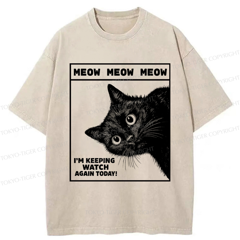 Tokyo-Tiger The cat says, 'I'm watching you.' Washed T-Shirt