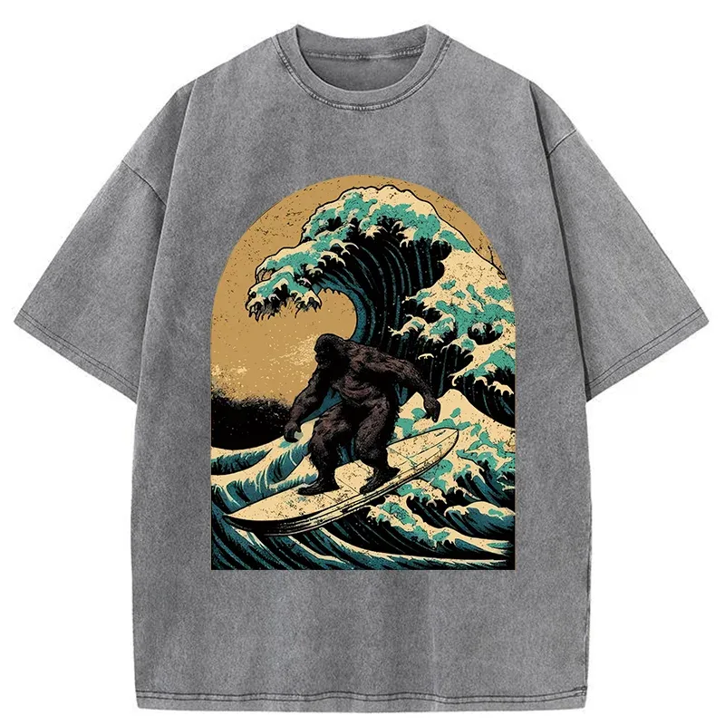 Tokyo-Tiger Bigfoot Surfing Washed T-Shirt