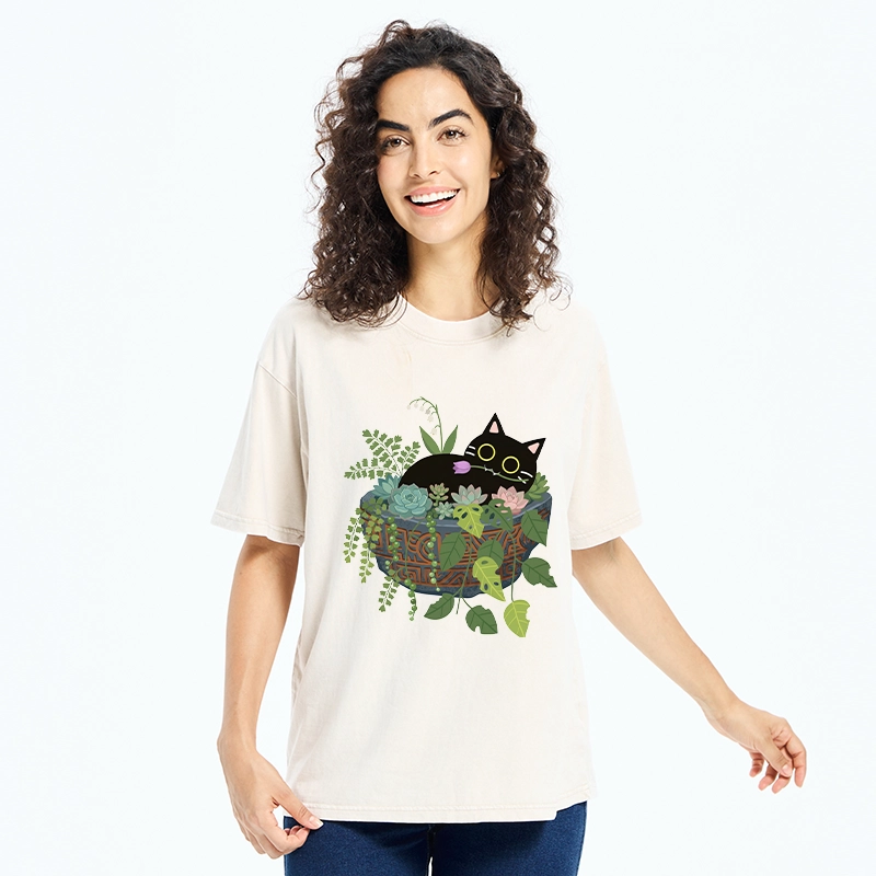 Tokyo-Tiger Cat Relaxing Inside Flower Pot Washed T-Shirt