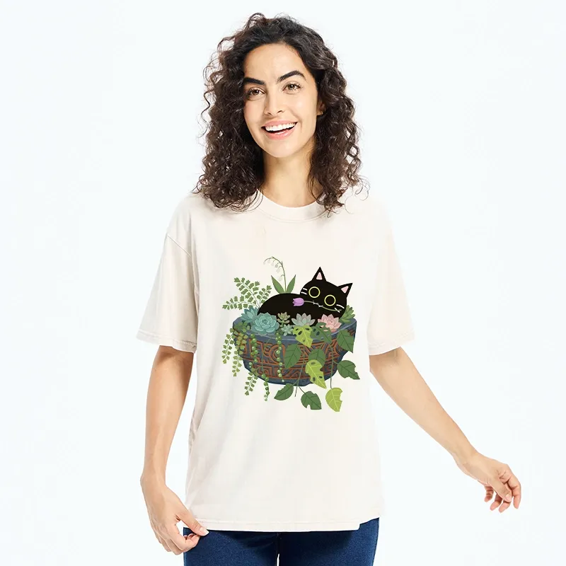 Tokyo-Tiger Cat Relaxing Inside Flower Pot Washed T-Shirt