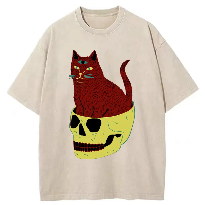 Tokyo-Tiger Cat Sitting In Skull Washed T-Shirt