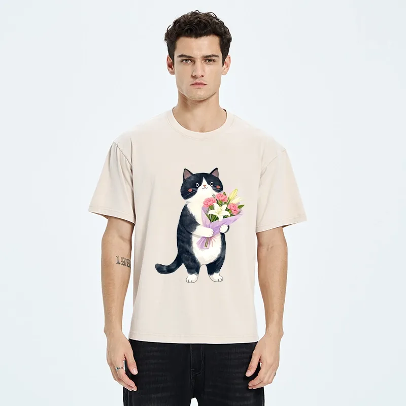 Tokyo-Tiger Sweet Cat Delivers Flowers Washed T-Shirt
