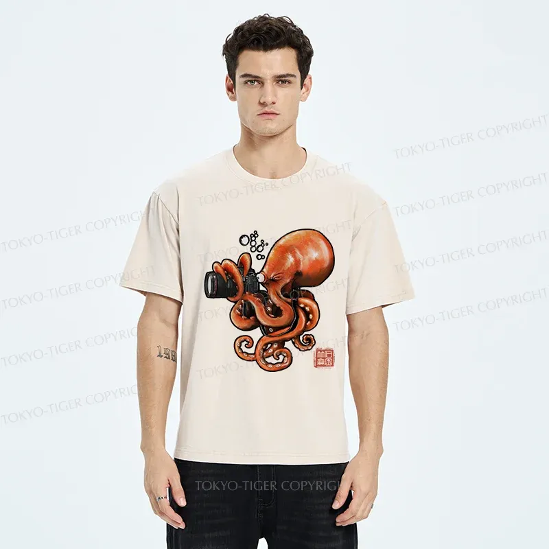 Tokyo-Tiger Photographer Octopus Washed T-Shirt