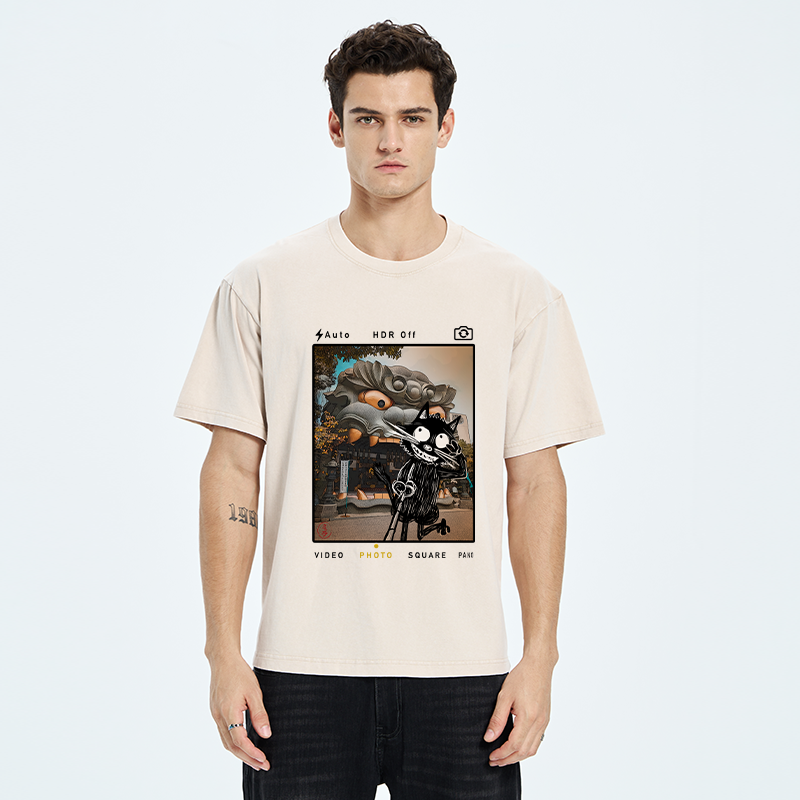 Tokyo-Tiger Cat Travel The Lion Hall Washed T-Shirt