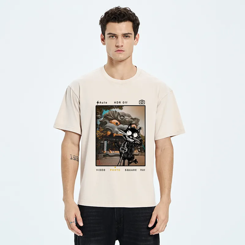 Tokyo-Tiger Cat Travel The Lion Hall Washed T-Shirt