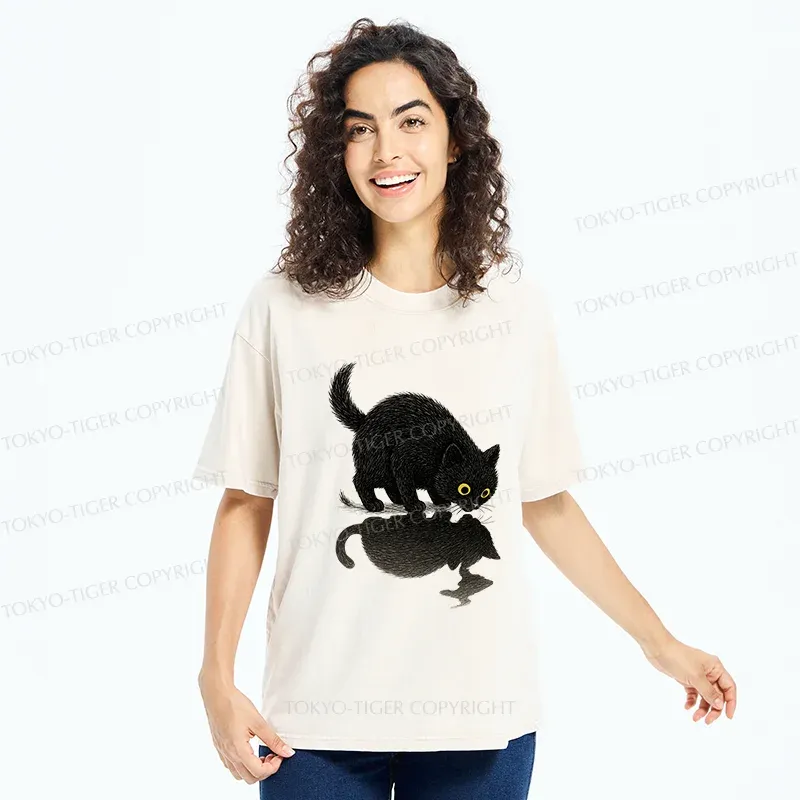 Tokyo-Tiger Cat Drinking Water Washed T-Shirt