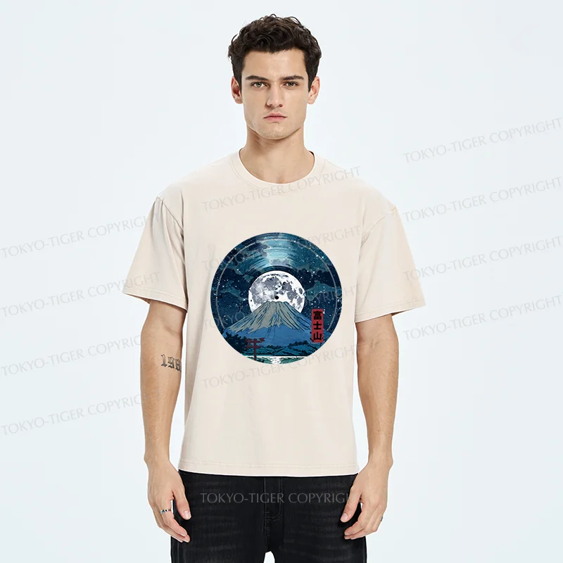 Tokyo-Tiger Mount Fuji Under The Aurora Washed T-Shirt