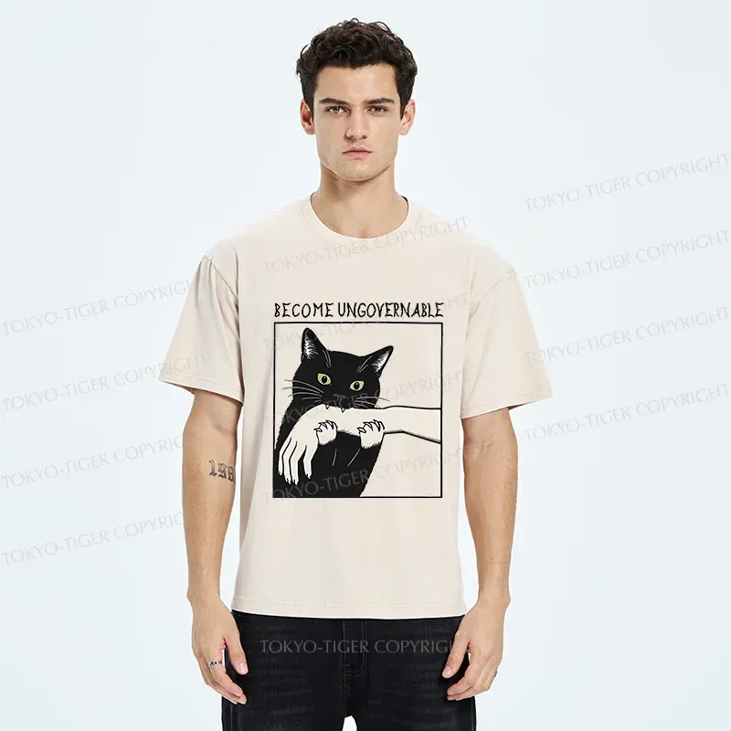 Tokyo-Tiger Black Cat Biting Washed T-Shirt