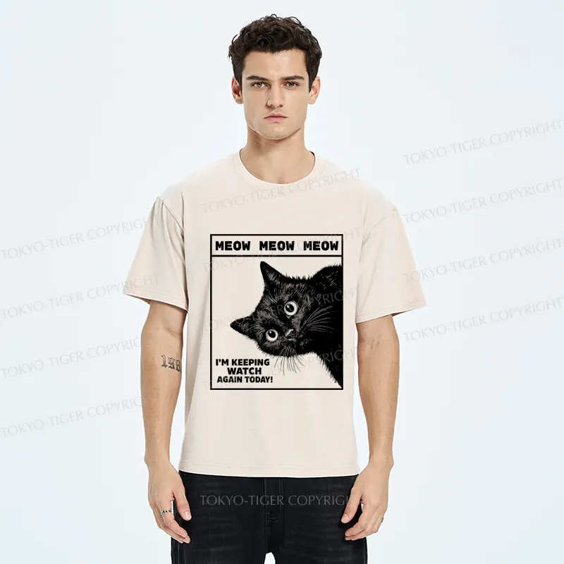 Tokyo-Tiger The cat says, 'I'm watching you.' Washed T-Shirt