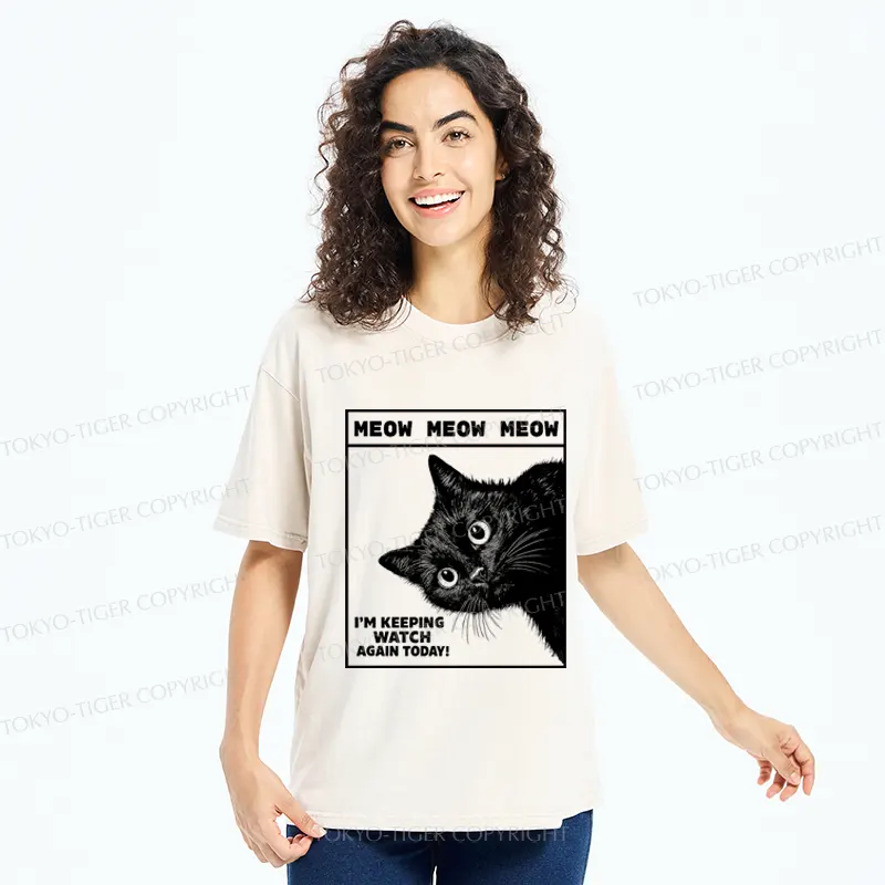 Tokyo-Tiger The cat says, 'I'm watching you.' Washed T-Shirt