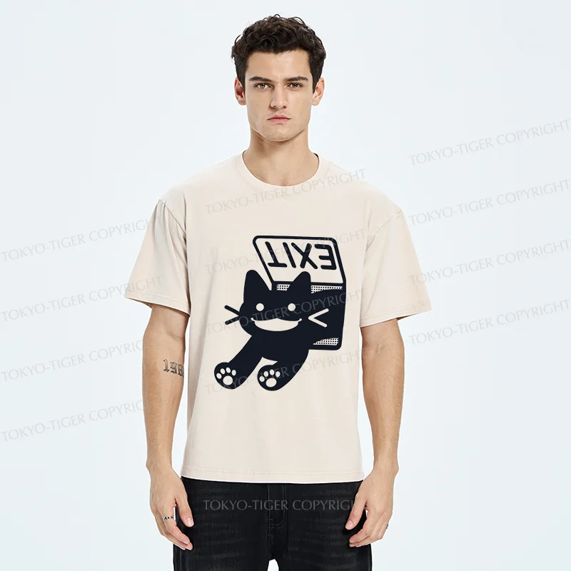 Tokyo-Tiger Cat Is Escaping Washed T-Shirt