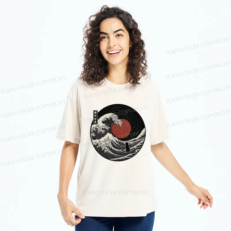 Tokyo-Tiger The Solitary Wanderer Cat Washed T-Shirt