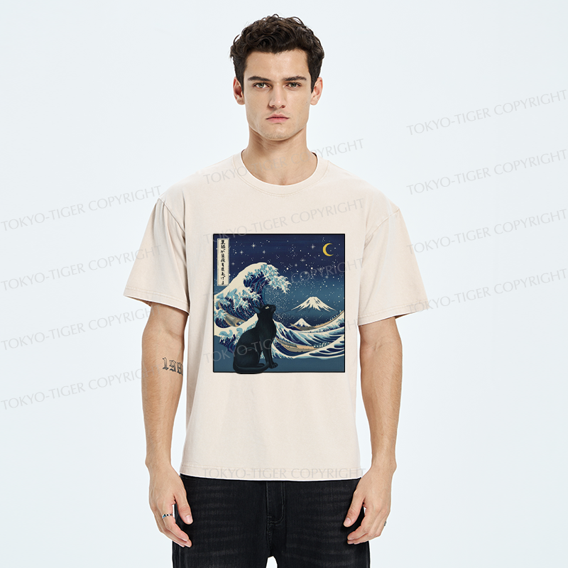 Tokyo-Tiger Cat Staring at the Starry Night Washed T-Shirt