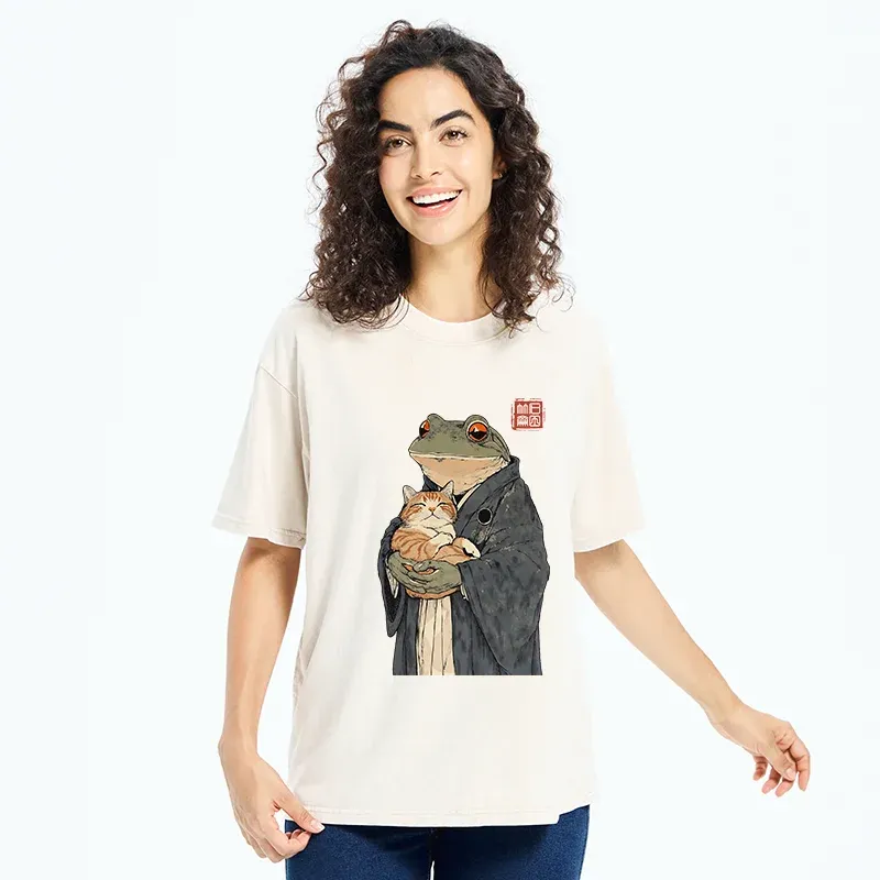 Tokyo-Tiger A Frog Holding A Cat Washed T-Shirt