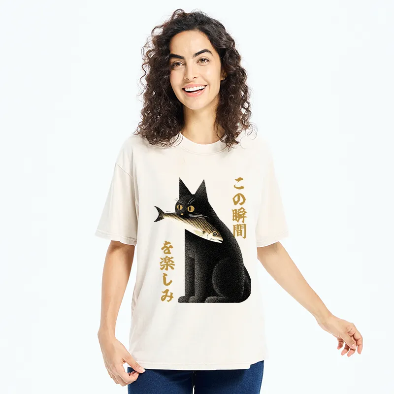 Tokyo-Tiger Enjoy The Cat Enjoys The Moment Washed T-Shirt