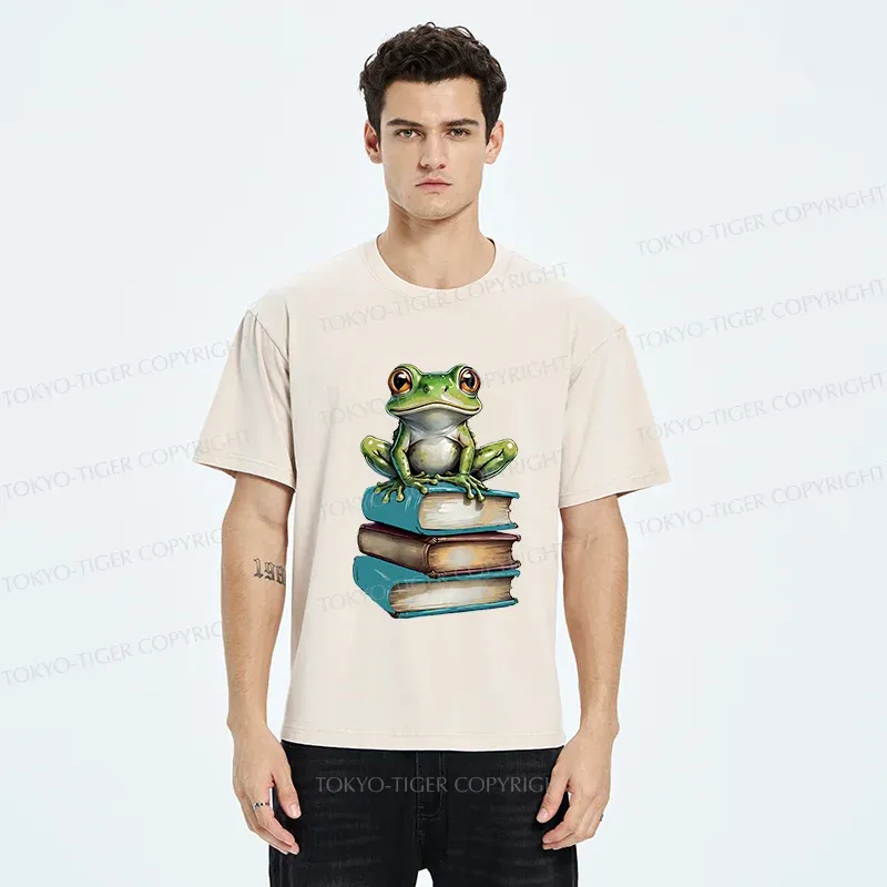 Tokyo-Tiger Frog On The Bookshelf Washed T-Shirt