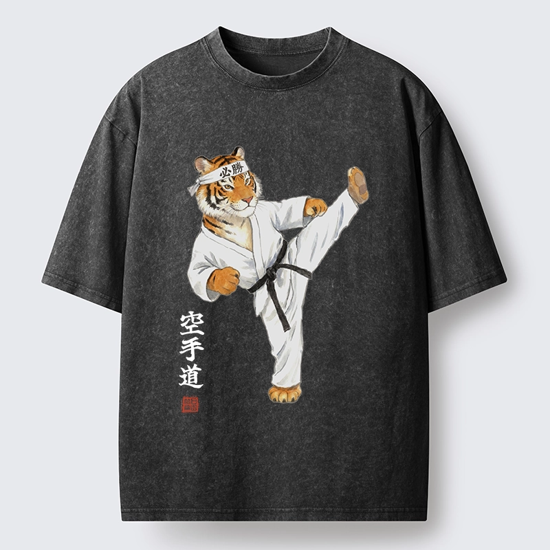 Tokyo-Tiger Karate Kick Tiger Washed T-Shirt