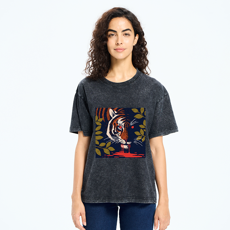 Tokyo-Tiger Tiger Lurking In The Darkness Washed T-Shirt