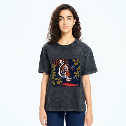 Tokyo-Tiger Tiger Lurking In The Darkness Washed T-Shirt