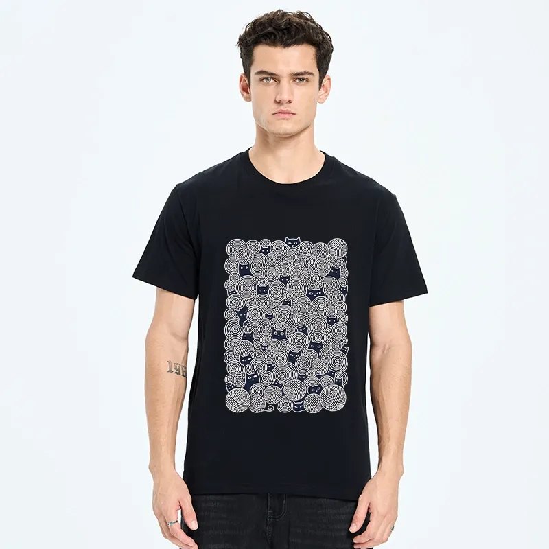 Tokyo-Tiger Tiny Black Cats Hide In Yarn Balls Classic T-Shirt