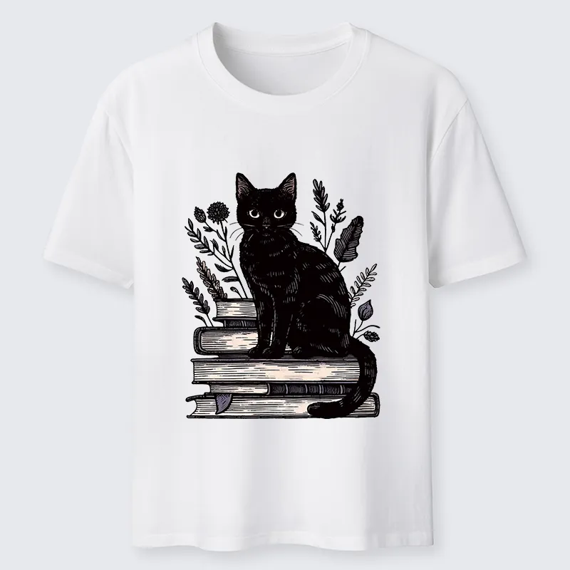 Tokyo-Tiger Books And Cats Classic T-Shirt