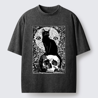 Tokyo-Tiger Black Cat Sitting On the Skull Washed T-Shirt