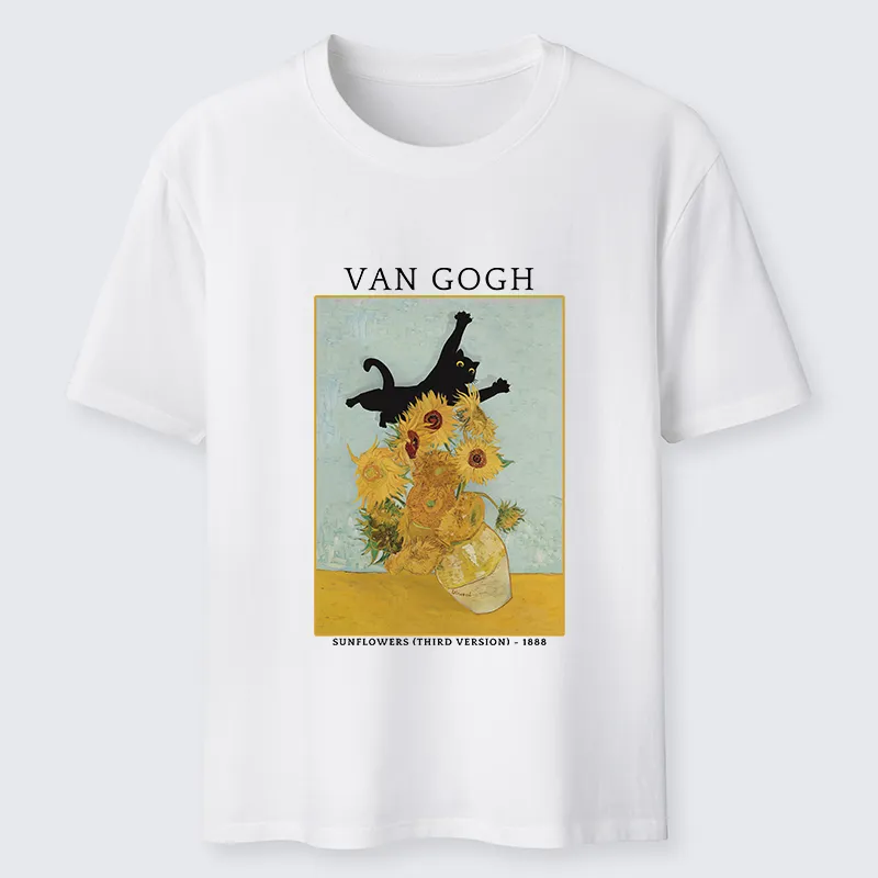 Tokyo-Tiger Cat Attacks Vase Classic T-Shirt