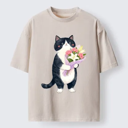 Tokyo-Tiger Sweet Cat Delivers Flowers Washed T-Shirt