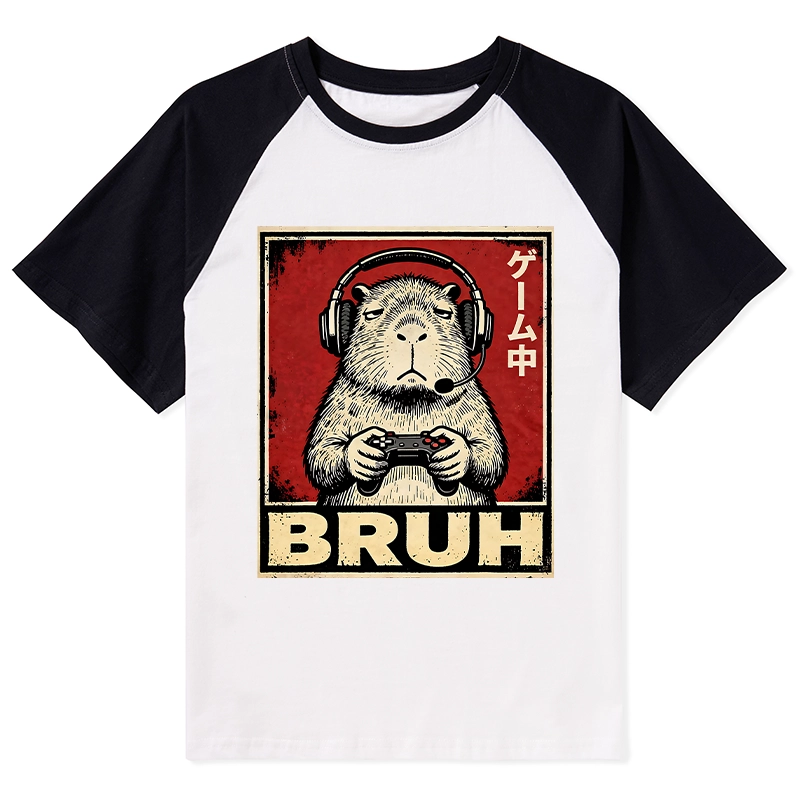Tokyo-Tiger Funny Capybara Playing Games Raglan T-shirt