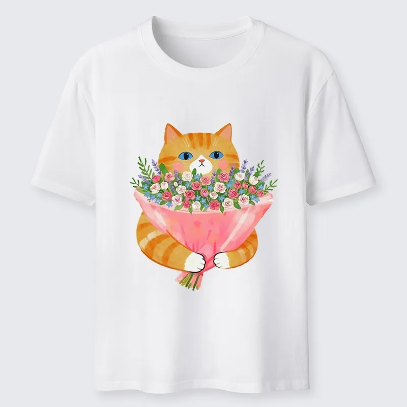 Tokyo-Tiger Cozy Cat Offering A Bouquet Classic T-Shirt