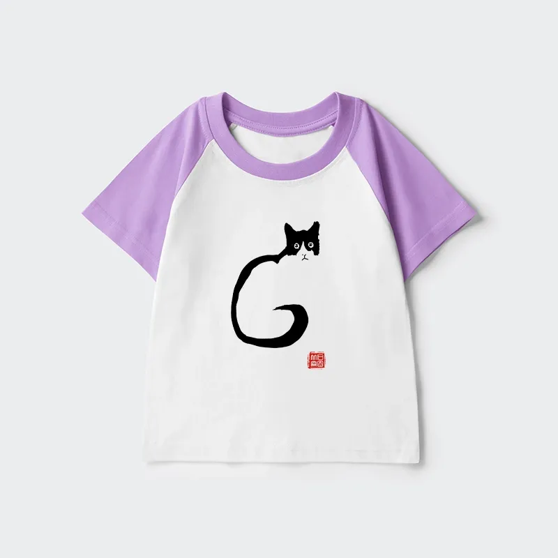 Tokyo-Tiger Calm Cat In Simple Lines Raglan T-shirt