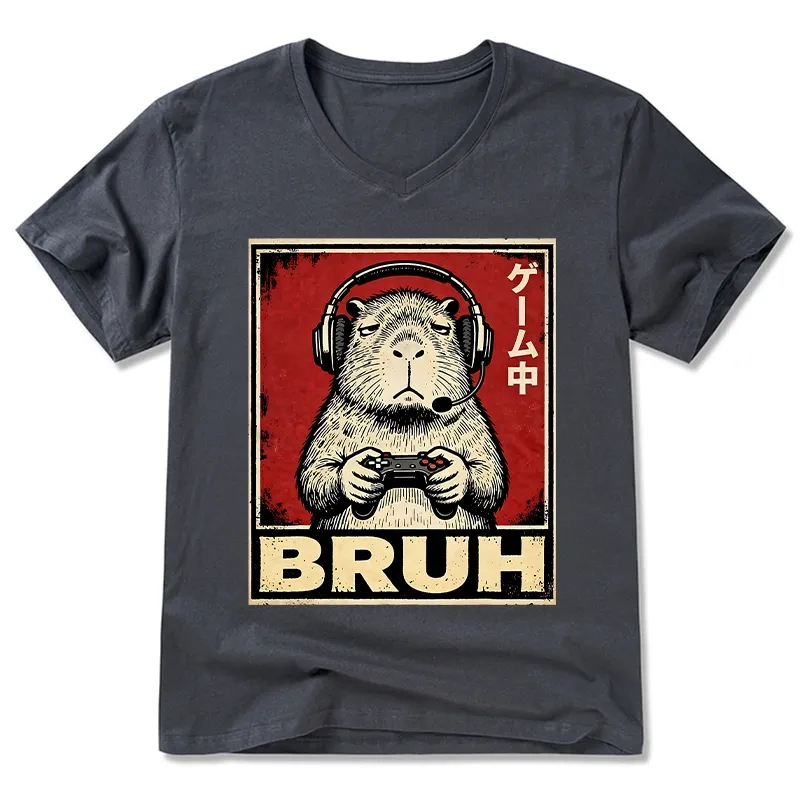 Tokyo-Tiger Funny Capybara Playing Games V-Neck Classic T-Shirt