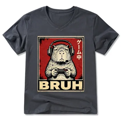 Tokyo-Tiger Funny Capybara Playing Games V-Neck Classic T-Shirt