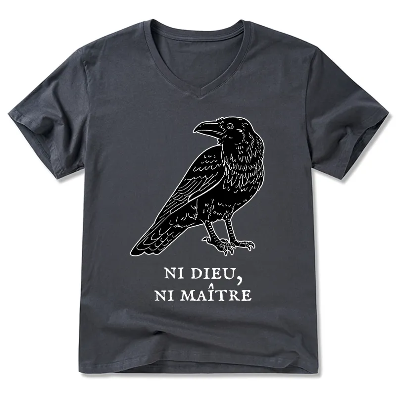 Tokyo-Tiger Crow Have A Strong Sense Of Self V-Neck Classic T-Shirt