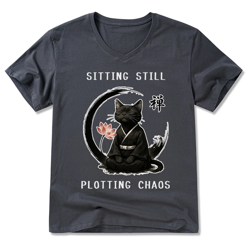 Tokyo-Tiger Sitting still  plotting chaos Calming Zen Cat Funny V-Neck Classic T-Shirt