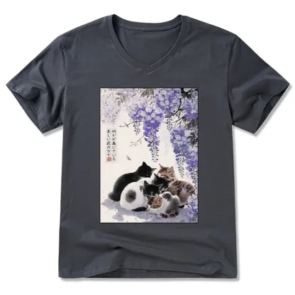 Tokyo-Tiger Cats plotting under the wisteria V-Neck Classic T-Shirt